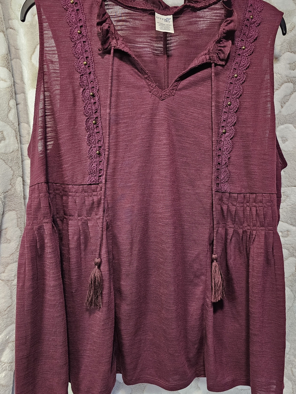 Terra & Sky Sleeveless Tassel Peasant Top - Maroon